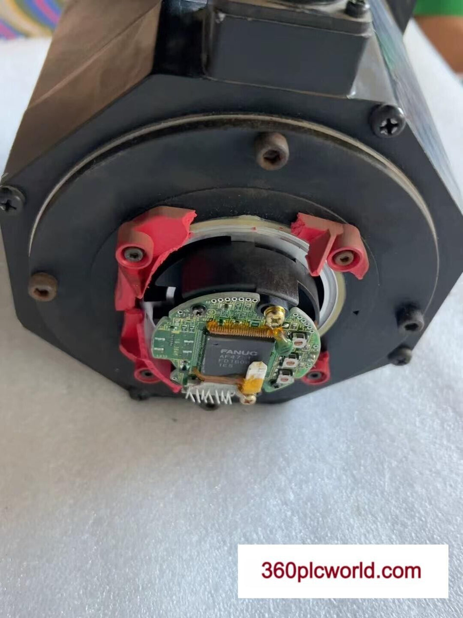 1 PC PARA FANUC A06B-0033-B077 usado