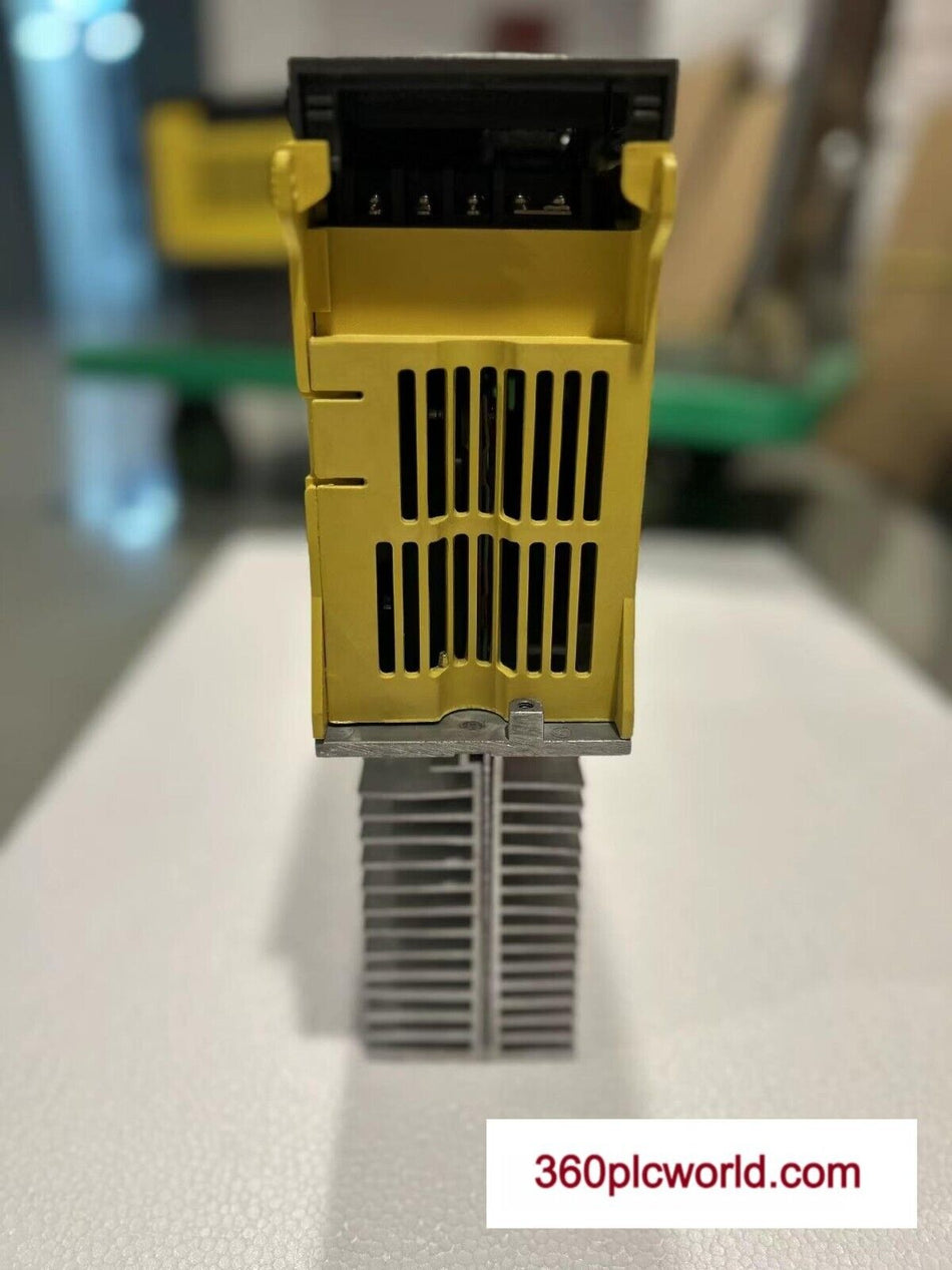 1 peça para FANUC A06B-6082-H211#H512 usado