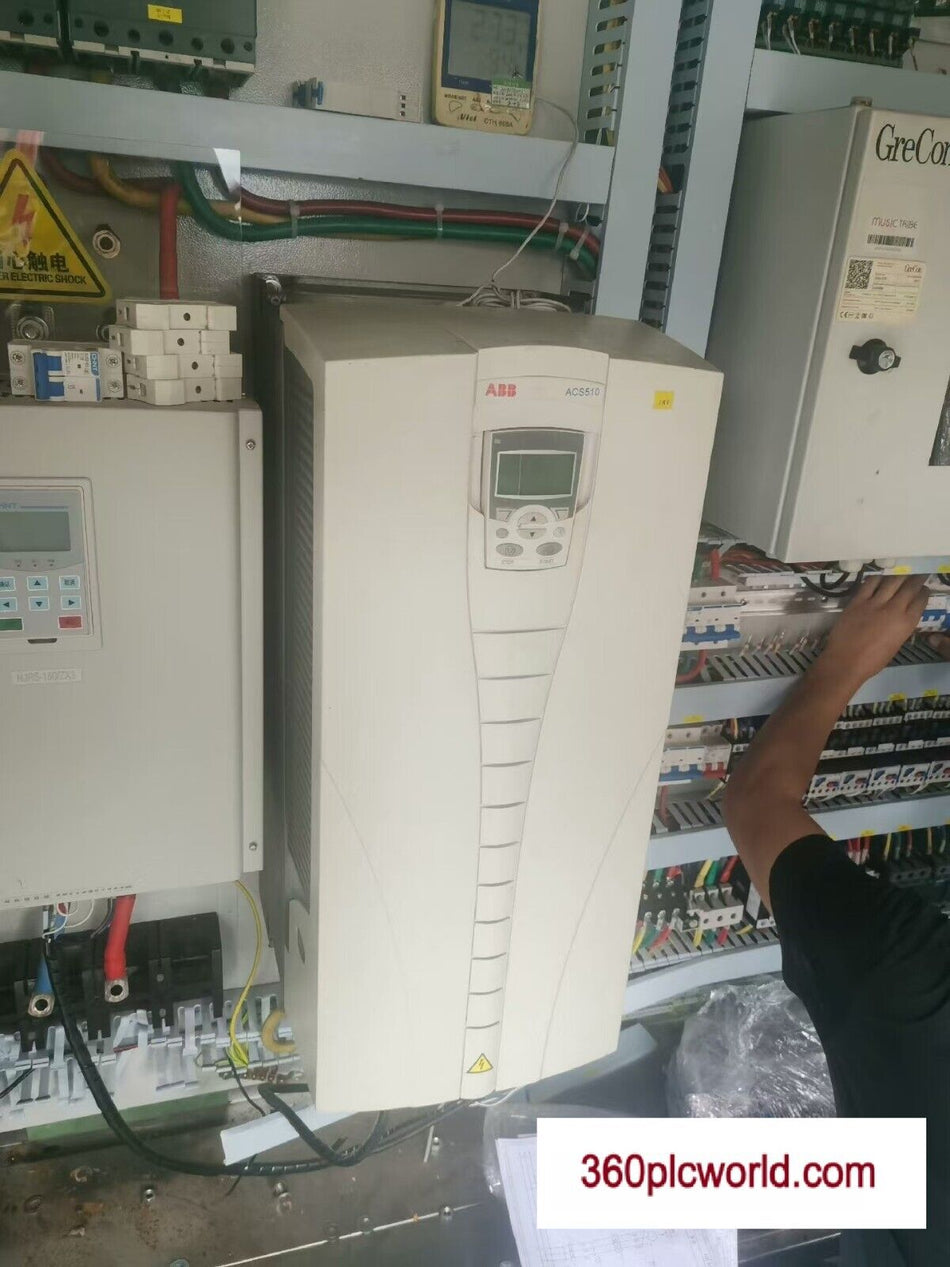 1 PC PARA INVT SV-MH800-015-33-S03 USADO