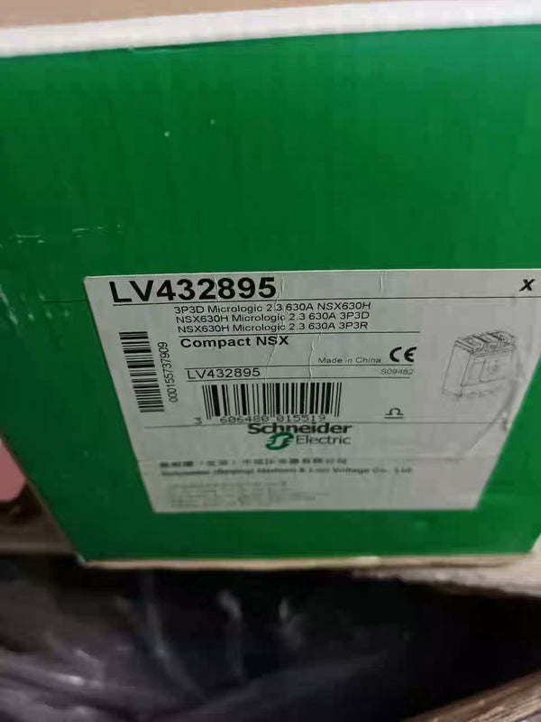 1PC NEW Schneider Circuit Breaker LV432895  A08