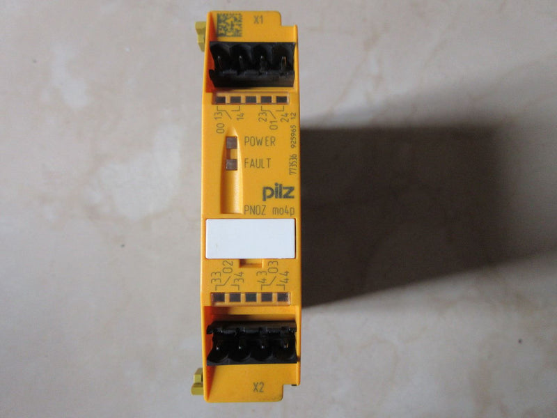 1PC FOR PILZ PNOZ mo4p 773536 New mx4