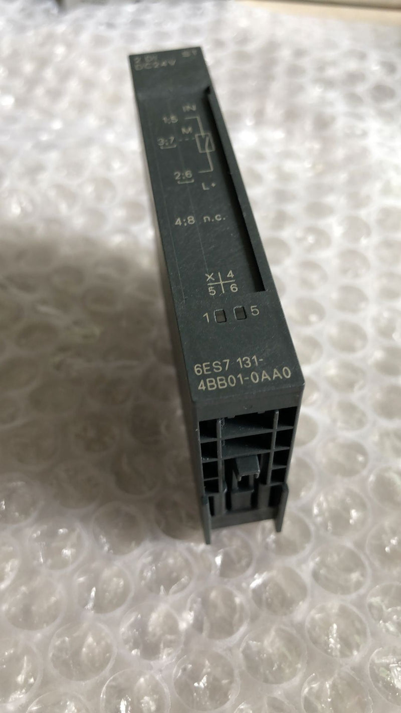 SIEMENS 6ES7131-4BB01-0AA0