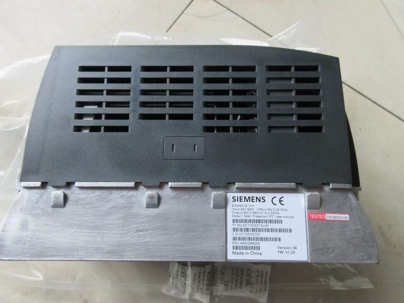 SIEMENS 6SL3217-0CE21-5UA1 new 6SL32170CE215UA1