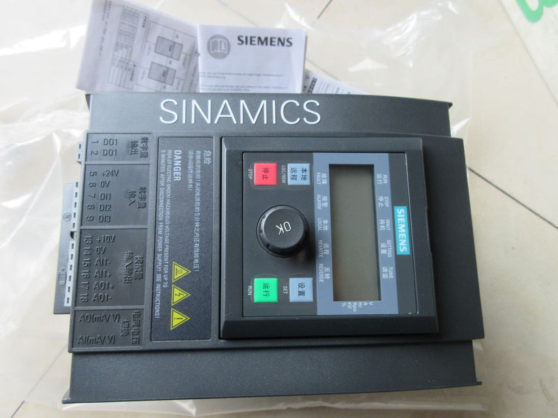 SIEMENS 6SL3217-0CE21-5UA1 new 6SL32170CE215UA1