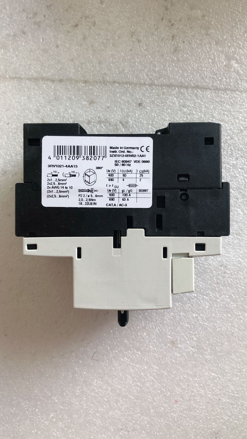 SIEMENS 3RV1021-4AA15 new 3RV10214AA15