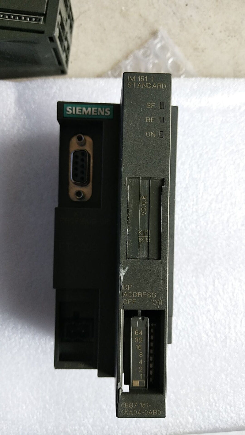 SIEMENS 6ES7 151-1AA04-0AB0 6ES7 1511AA040AB0