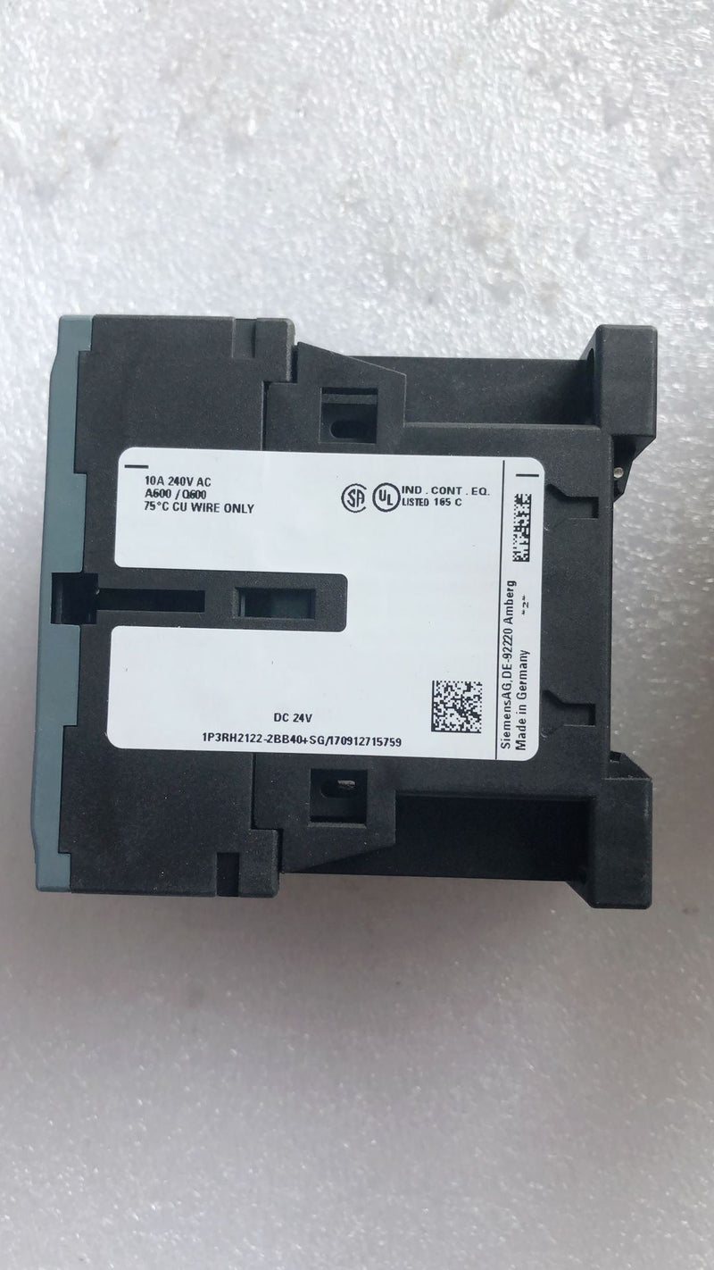 SIEMENS 3RH2122-2BB40 new 3RH21222BB40