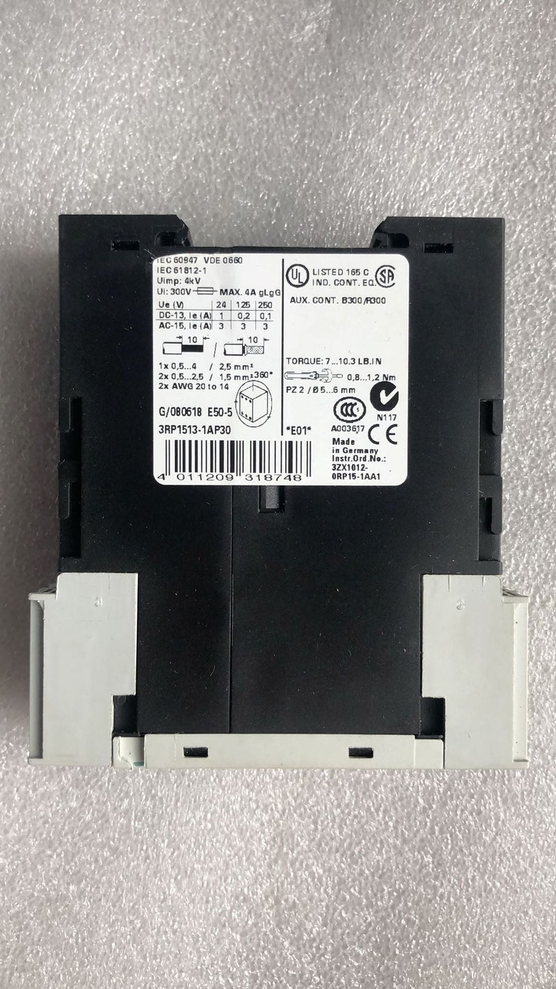 Siemens 3RP1513-1AP30 new 3RP15131AP30