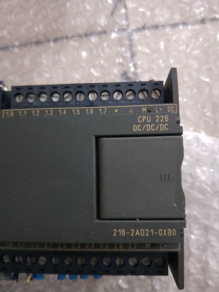 Siemens 6ES7 216-2AD21-0XB0 6ES7 2162AD210XB0