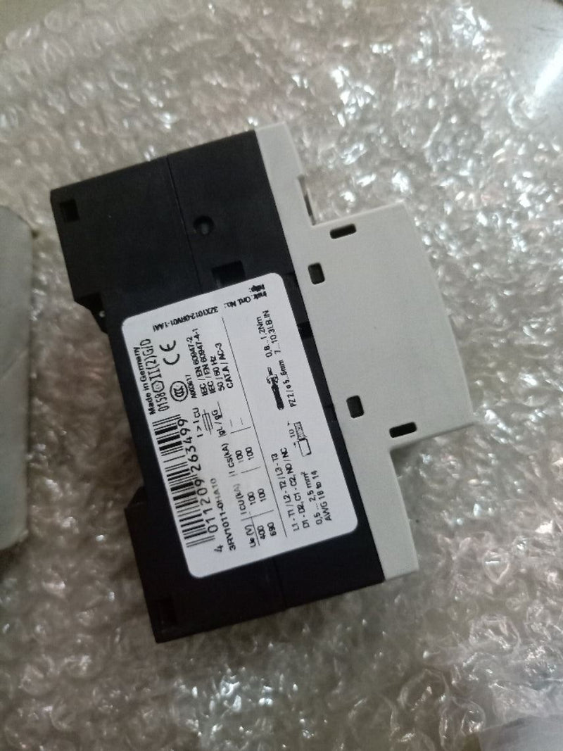 Siemens 3RV1011-0HA10 new 3RV10110HA10