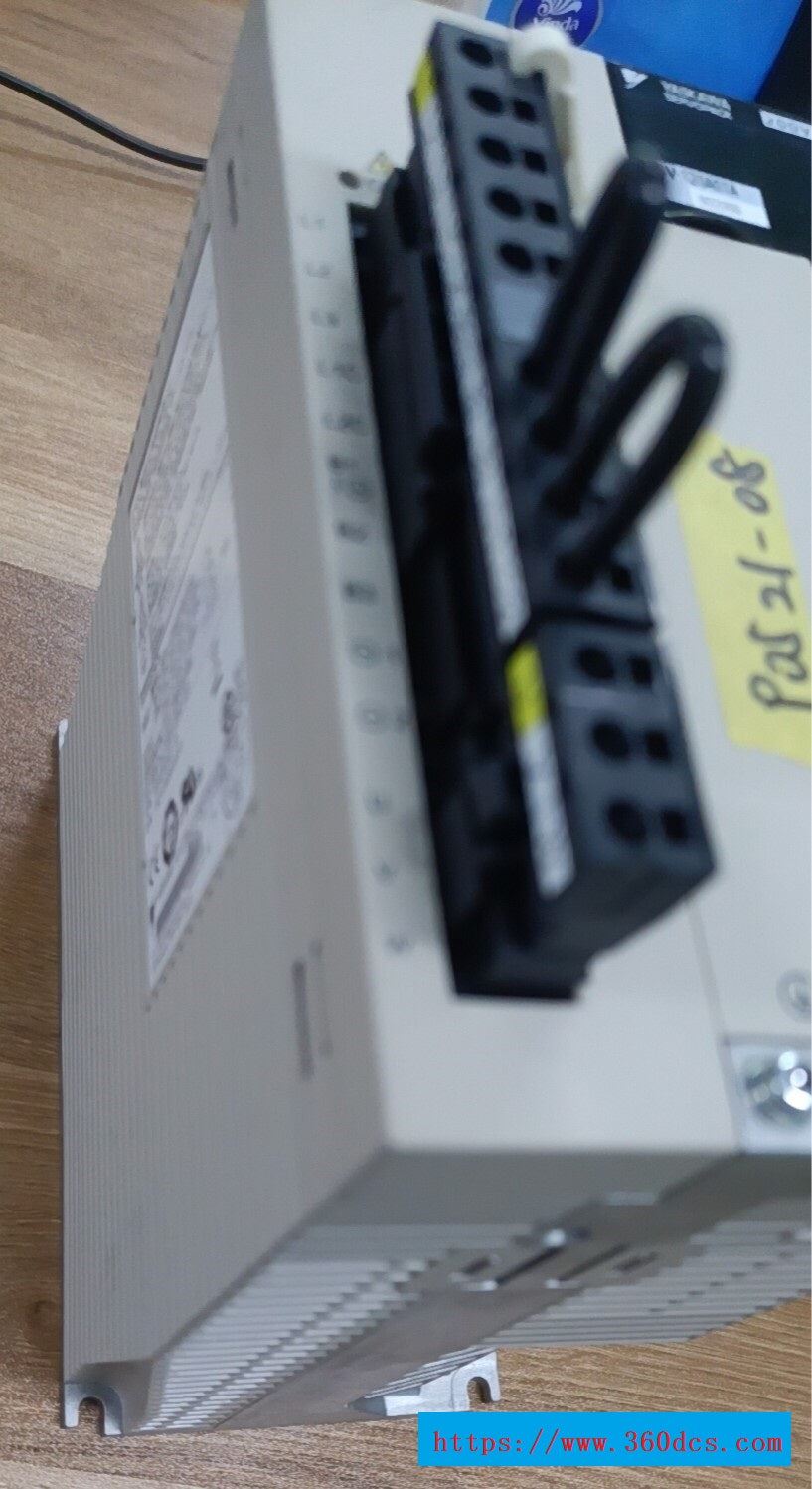 安川 SGDV-120A01A002000 SGDV120A01A002000 全新
