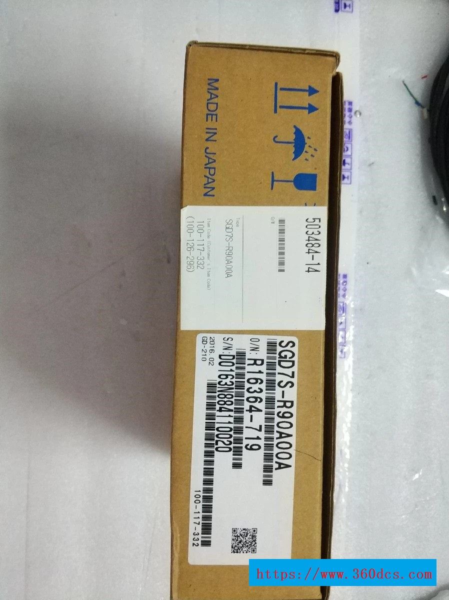 安川 SGD7S-2R8A00A 全新