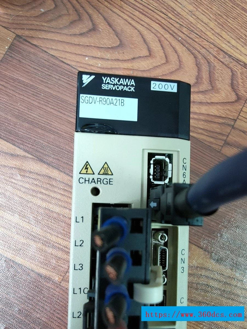 YASKAWA sgdv-r90a21b used