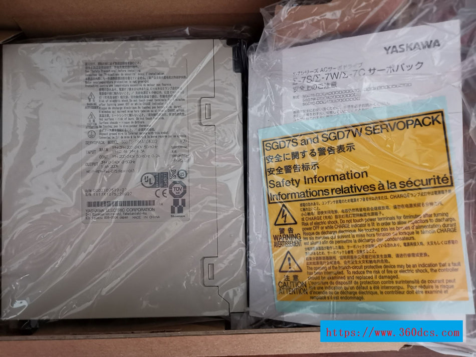 安川 SGD7S-1R6A10A002 全新 SGD7S1R6A10A002