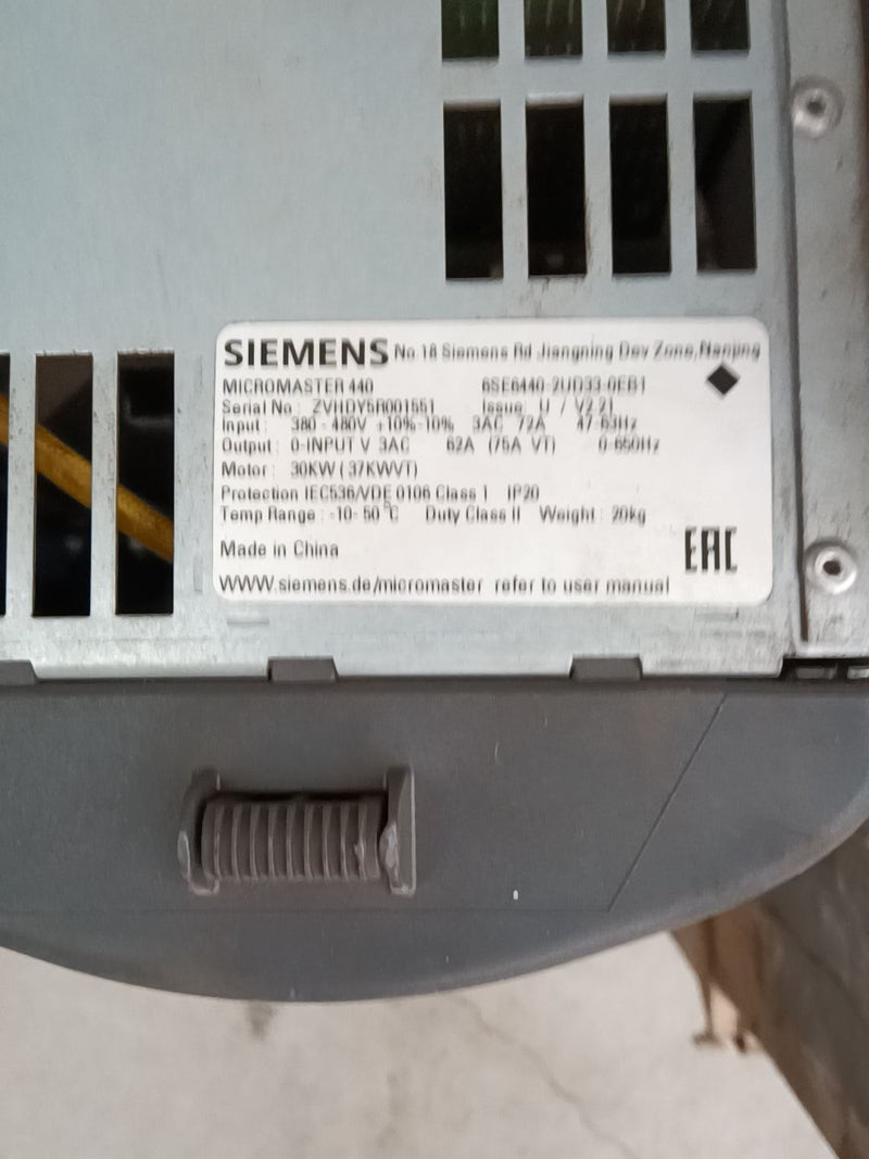 SIEMENS 6SE6440-2UD33-0EB1 6SE64402UD330EB1