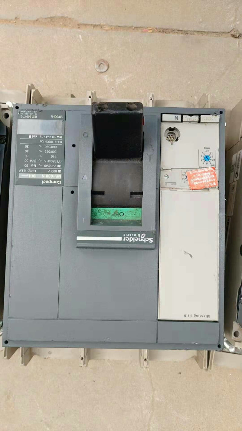 schneider NS800 N