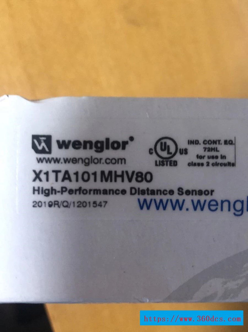 1PC FOR WENGLOR  x1ta101mhv80  new mx4