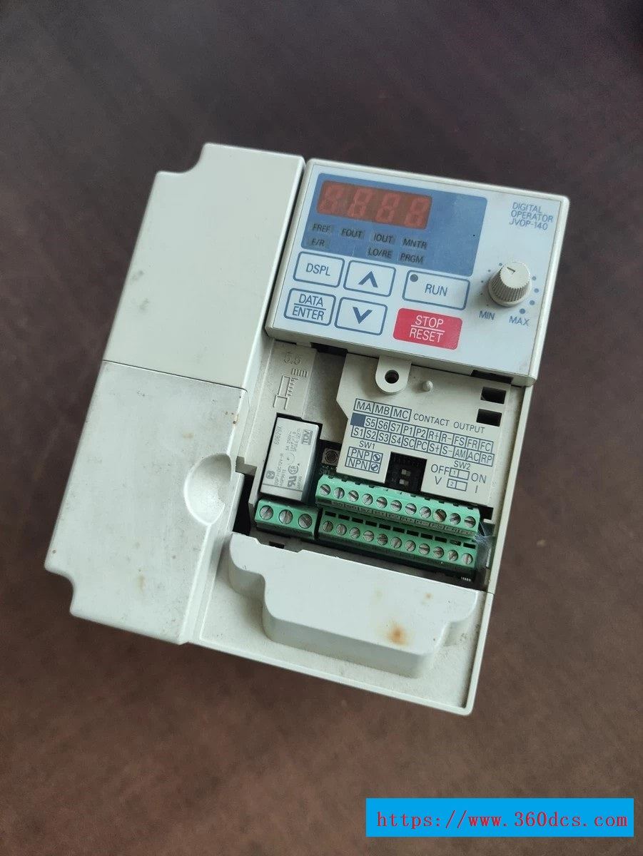 YASKAWA CIMR-V7AT42P2 二手 CIMRV7AT42P2