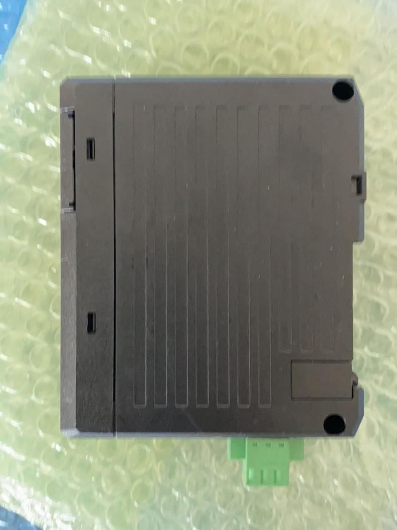 1 peça para Keyence IV2-G30F usado IV2G30F