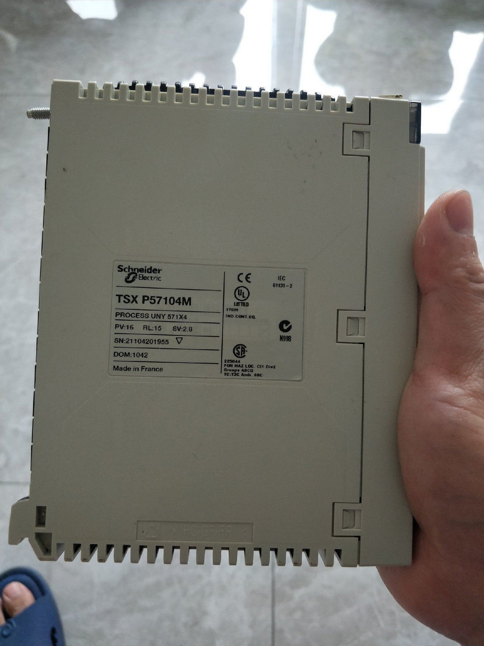 施耐德 TSXP57104M(二手)