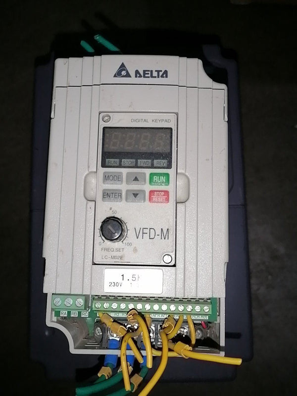 1PC FOR Delta VFD015M21A USED