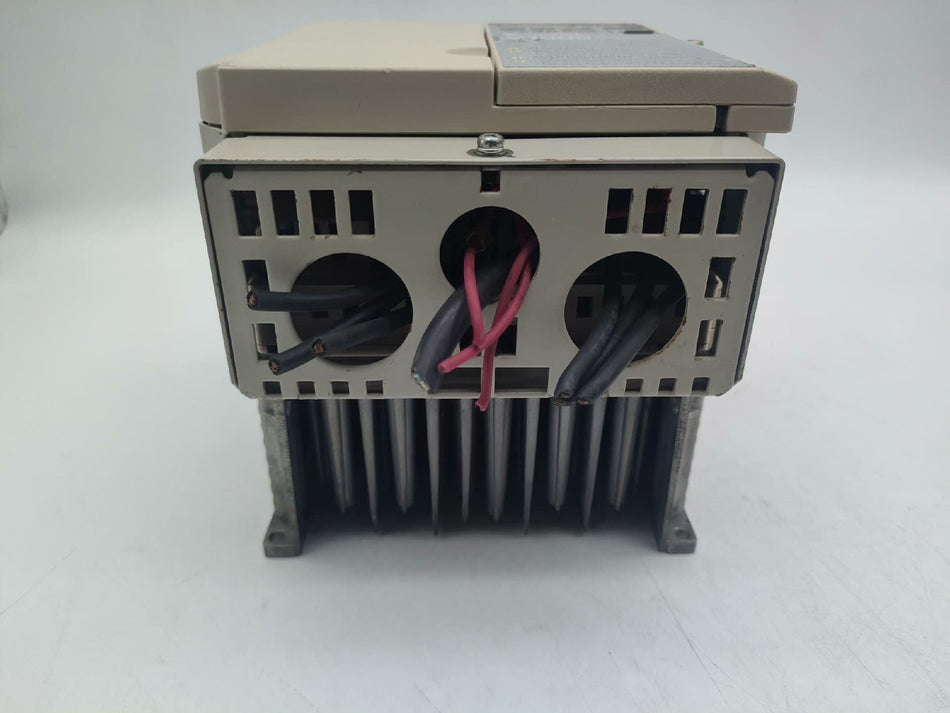 1PC USED Yaskawa CIMR-VU4A0011FAA V1000 7.5HP 3-Phase 380-480V 11A #YP1