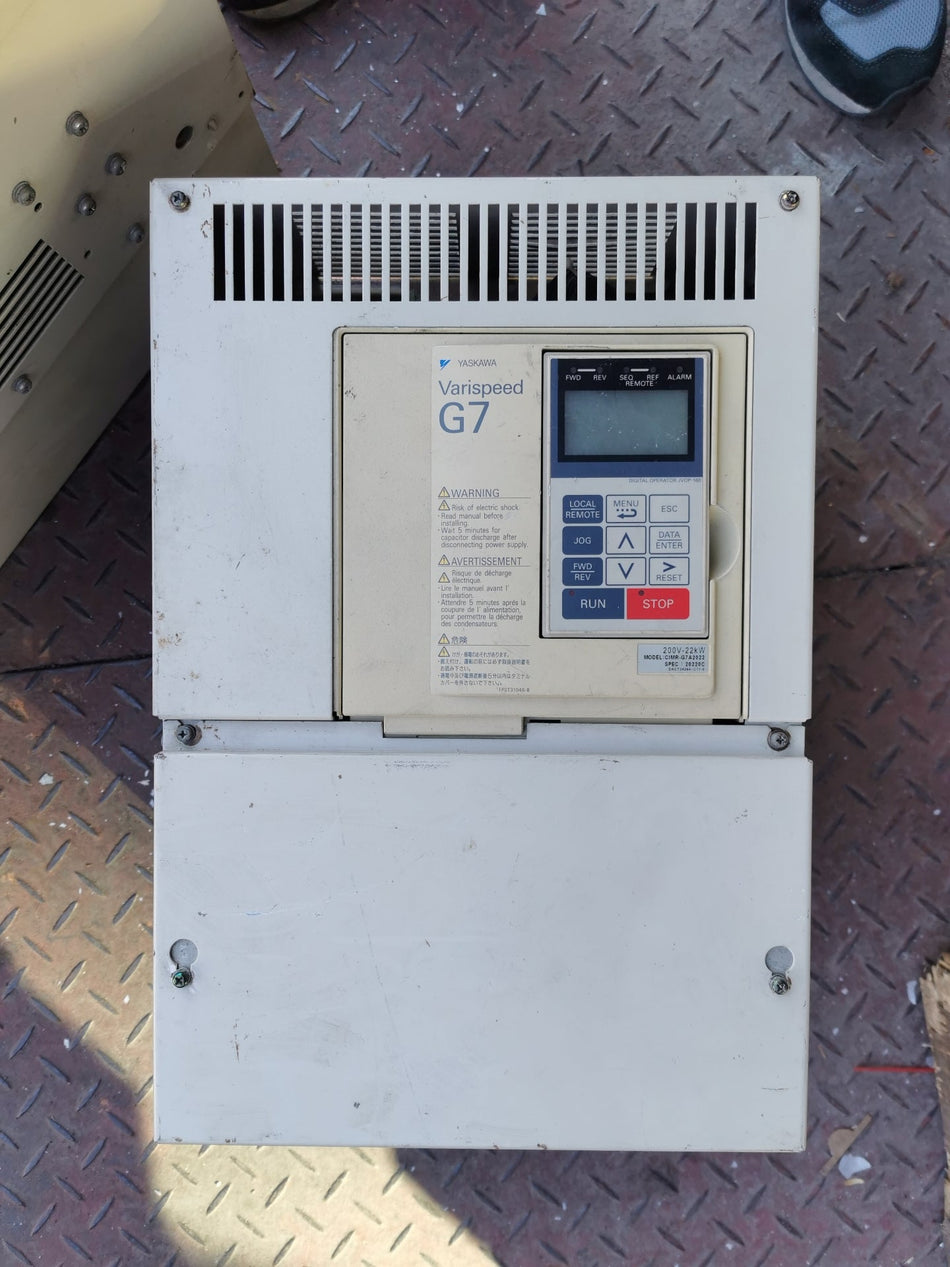 Conversor de frequência YASKAWA G7 1PCS 220V 22KW CIMR-G7A2022