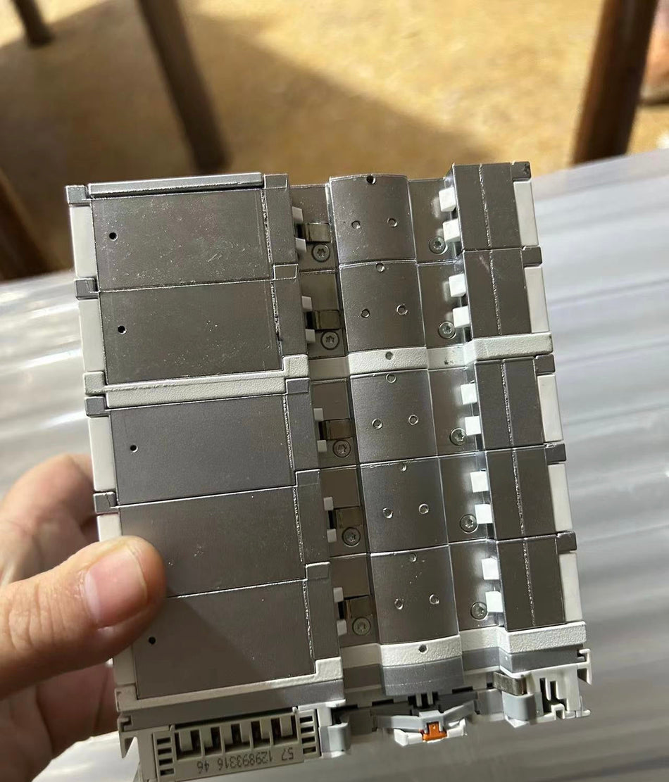 1 件二手 Beckhoff cx5120-0121 PLC 模块