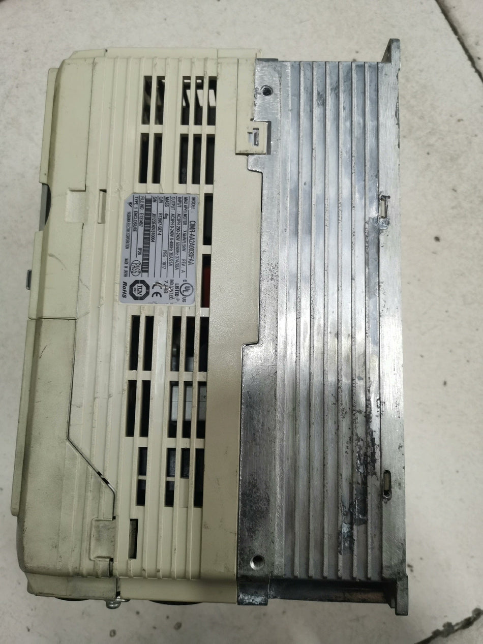 二手安川 A1000 CIMR-AA2A0030FAA 220V 7.5KW/5.5KW 变频器 180 天质保