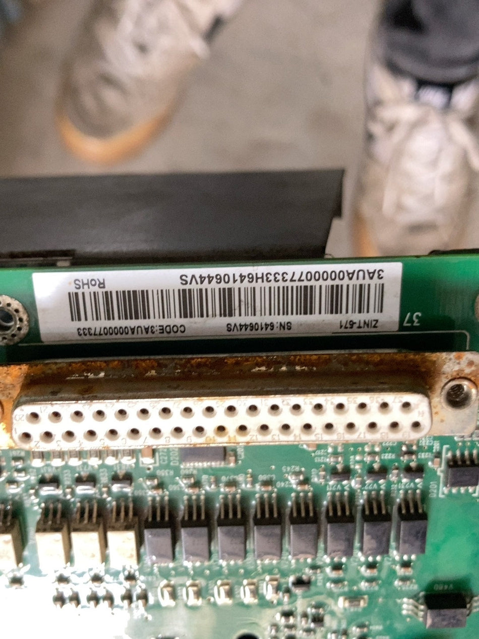 1 件用于 100% 测试 ACS880 ZINT-571 3AUA0000077333（Fedex 或 DHL 90 天保修）