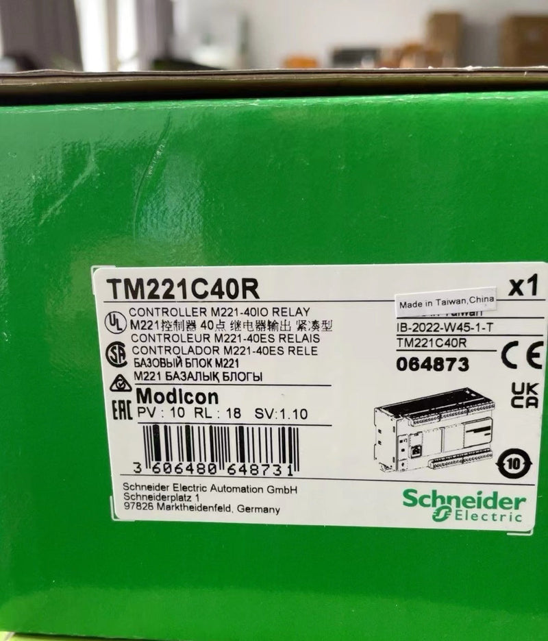 1PCS New Schneider Electric PLC TM241C40R Controller Fast Ship A08