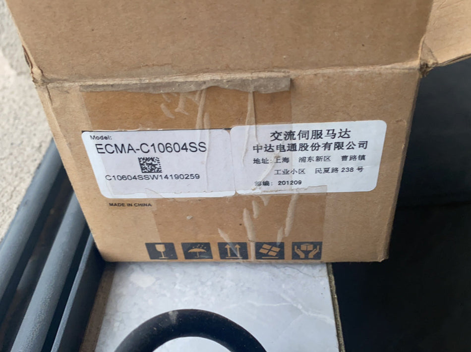 1 PC PARA Delta ECMA-C10604SS Novo mx1