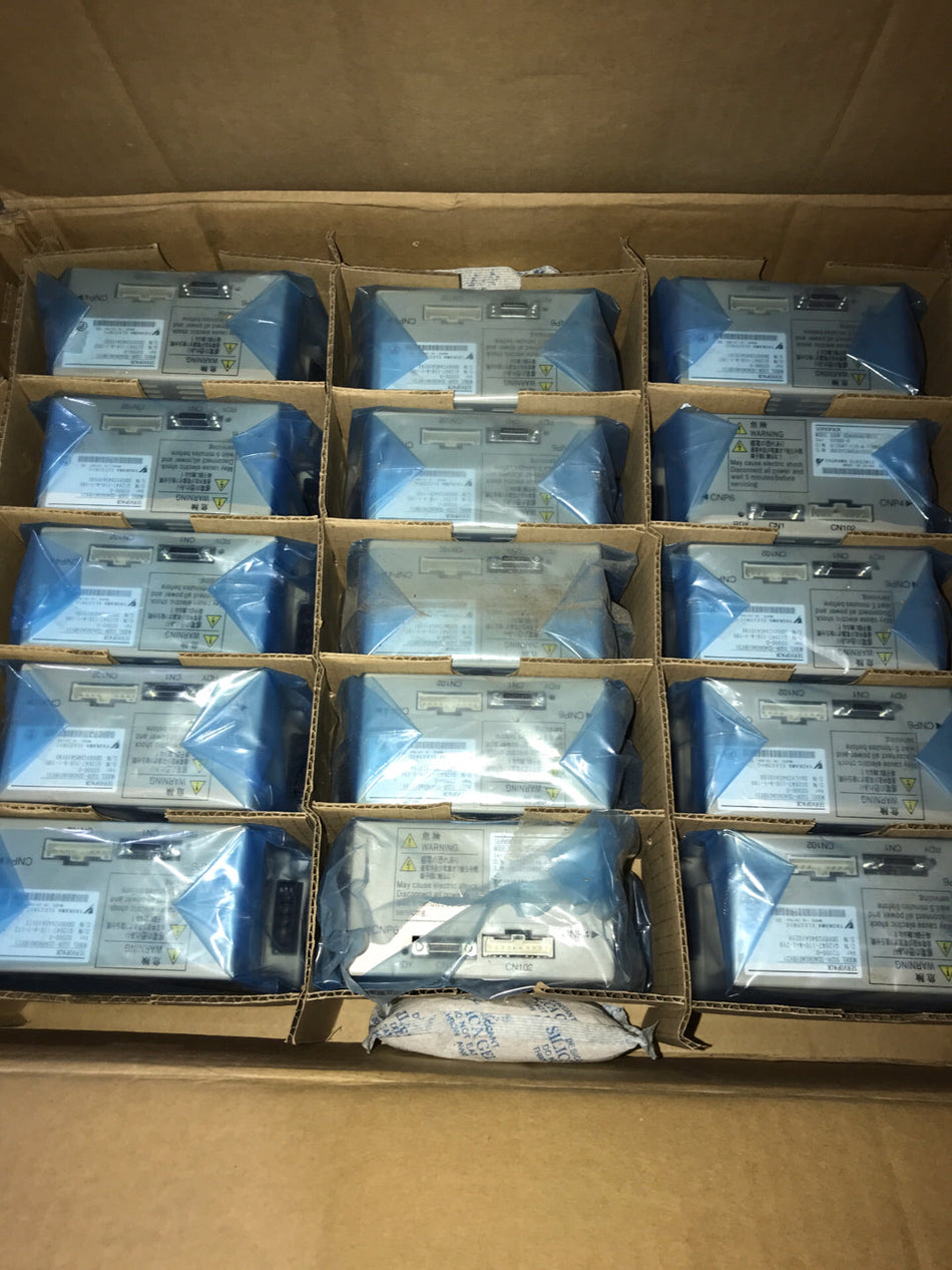 安川机器人驱动模块 SGDR-SDA060A01BY31 全新,DHL 或 EMS 发货