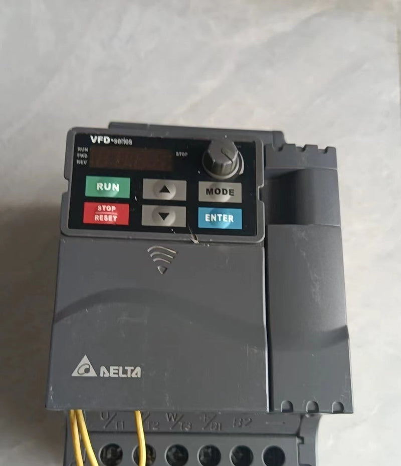 1PC FOR Delta VFD015E21A Used mx1