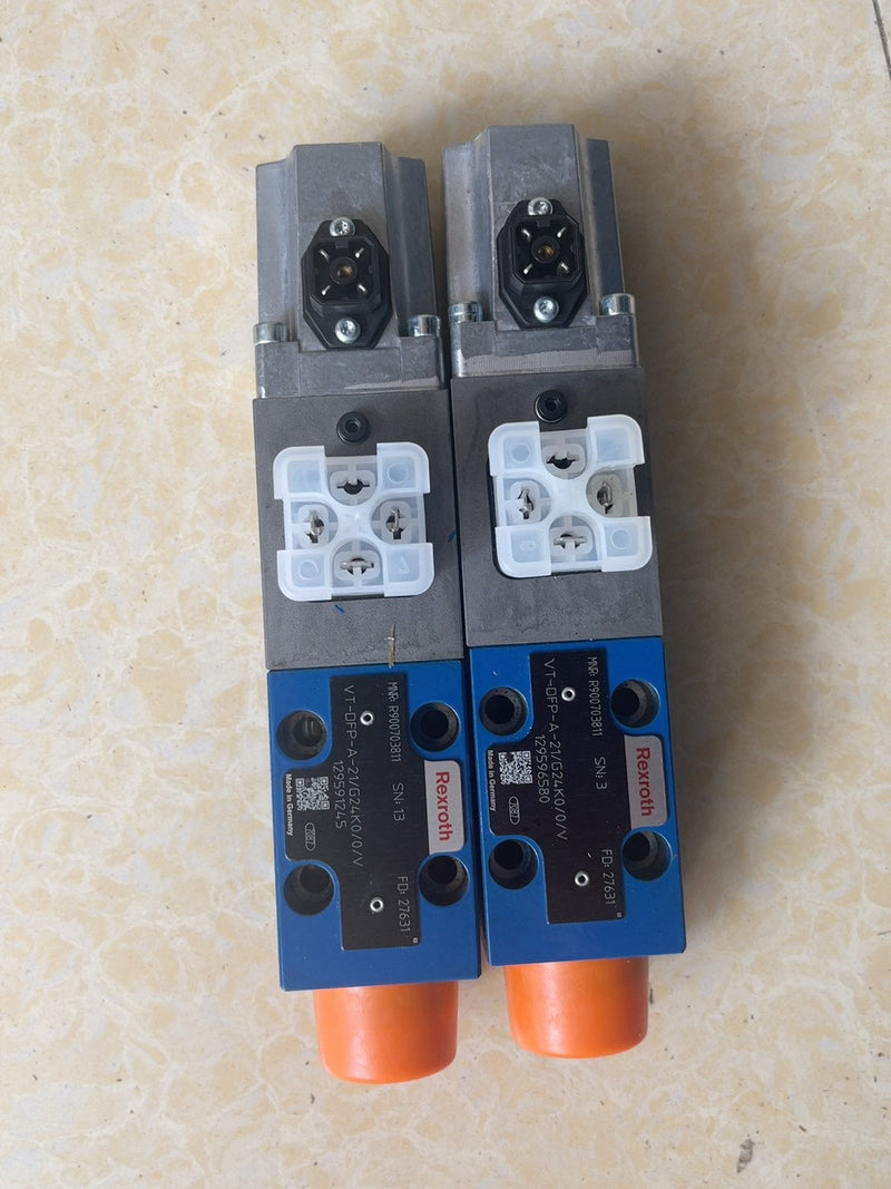 1PC For Rexroth R900703811 new A06
