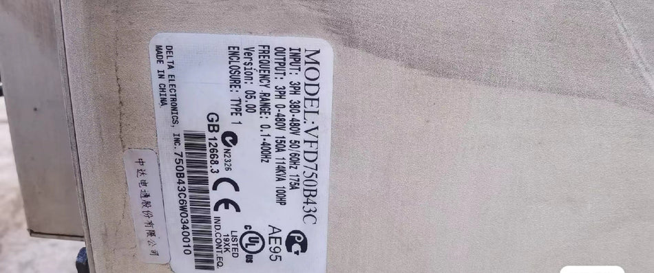 1 PC para Delta VFD750B43C USADO A08