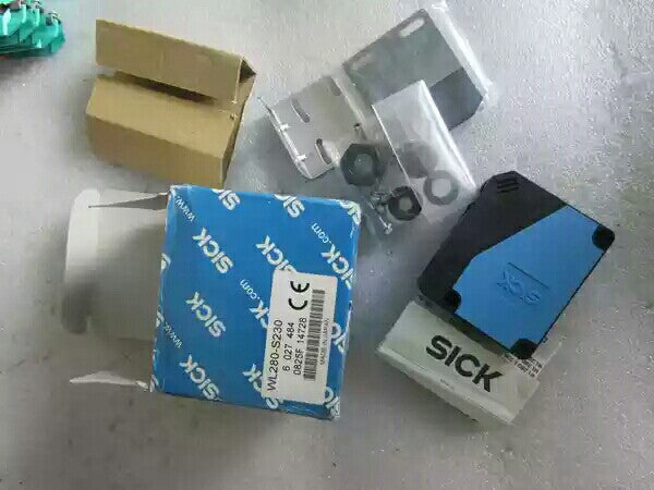 New In Box SICK WL280-S230 Photoelectric Switch