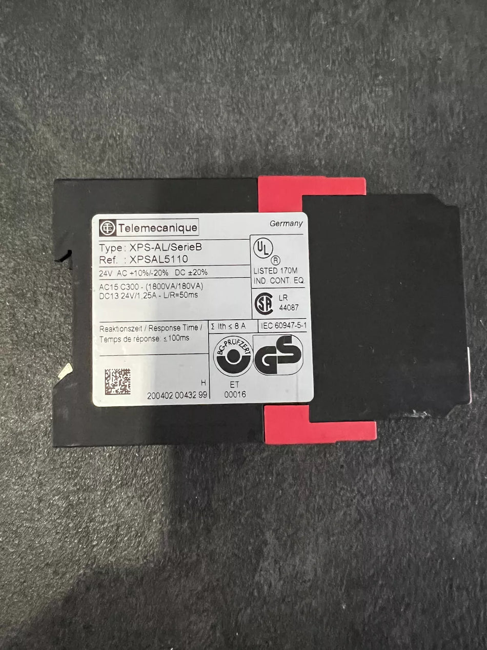 1PC FOR Schneider XPSAL5110 Used mx1