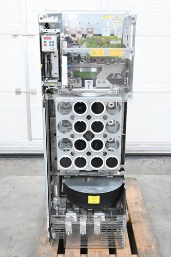 Siemens Simovert Frequency Inverter 6SE7032-6EG60 ( 6SE7 032-6EG60 ) Ver. C