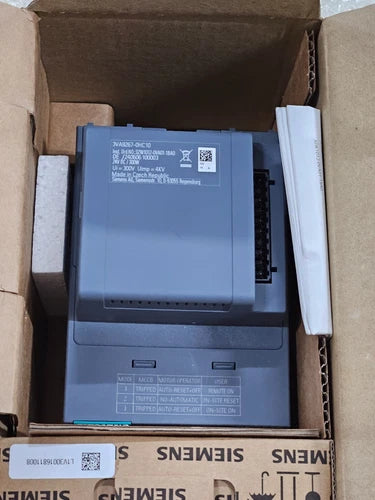 Siemens 3VA9267-0HC10 3VA92670HC10 NEW