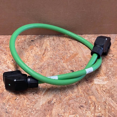 Schneider Electric - VW3E1142R010 - 1m Shielded Hybrid Motor/Encoder Cable