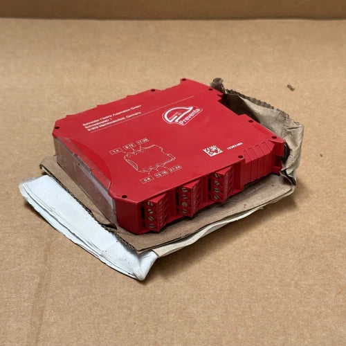 Schneider Electric - XPSMCMER0004 - Modicon MCM Safety Relay Expansion