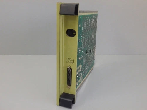 2UC252     - APRIL -     2UC25-2 /   AP00400100000J5  automate programmable USED