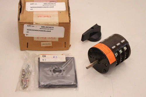 0820.56 4,1kW 380V 25A 500V 10,5KW Nockenschalter Drehschalter MELSC0570 OVP