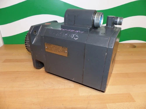 SIEMENS 1FT6082-1AF71-3AG1 SERVO MOTOR Used