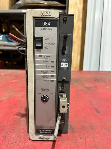 USED SCHNEIDER AUTOMATION Modicon Programmable Controller PC-0984-785