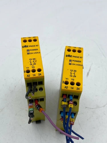 2pc x    PILZ  774059 PNOZ X7  Industrial Relay