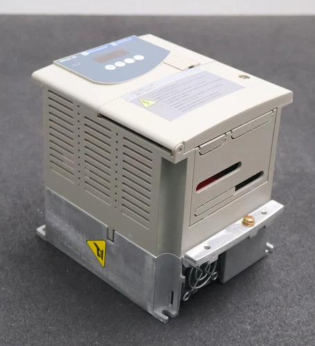 SCHNEIDER ELECTRONIC Frequenzumrichter ATV28HU18N4 Input: 380/500V 50-60Hz