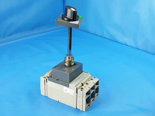 Merlin Gerin / Schneider TM 30 DP 30A Circuit Breaker Circuit Breaker Inc VAT
