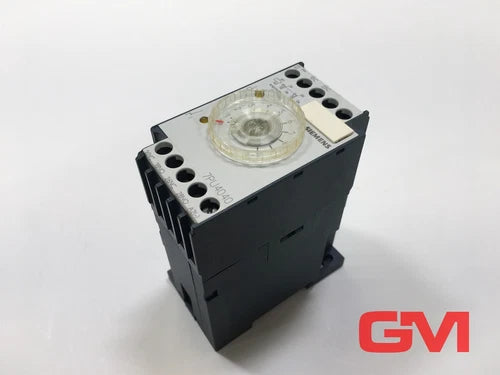 Siemens Zeitrelais 7PU4040-1BB30 relé de tempo 0,5-10 S 24V AC/DC ansprechverz?gert